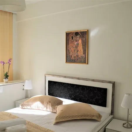 Apartment Aigaiou House *