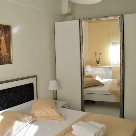 Aigaiou House Apartamento *