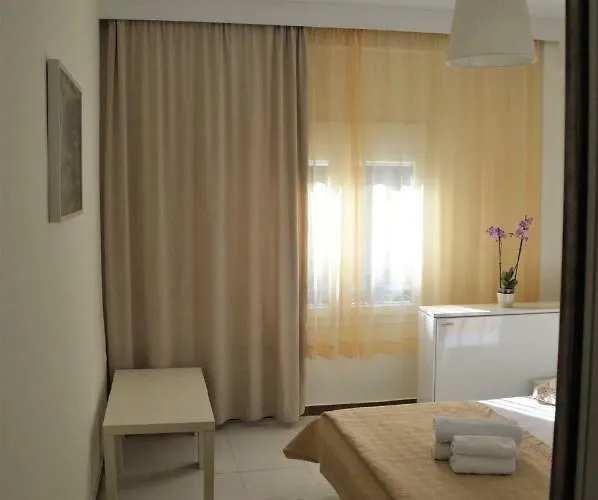 Aigaiou House